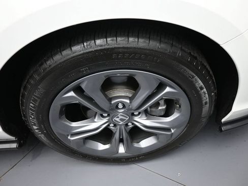 Used 2023 Honda Accord EX image 13