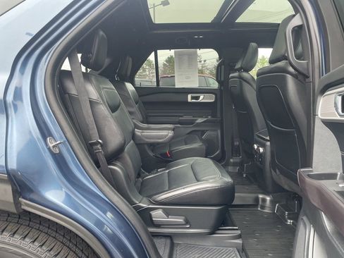 Used 2020 Ford Explorer Limited w/ Class III Trailer Tow Package AWD/4WD image 29