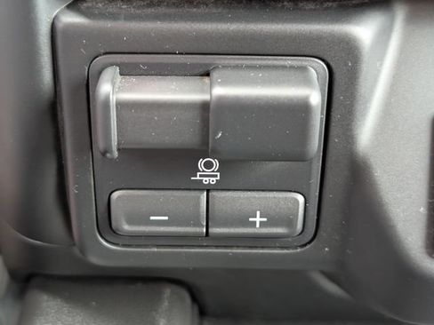 Used 2022 GMC Sierra 1500 SLT AWD/4WD image 24