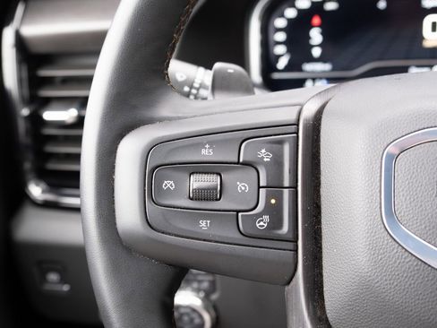 Used 2025 GMC Sierra 1500 AT4 w/ AT4 Premium Package image 4