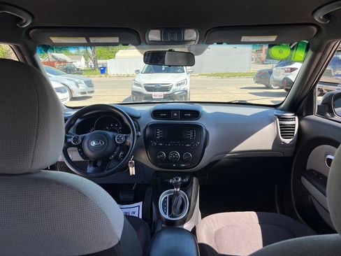Used 2016 Kia Soul FWD image 17