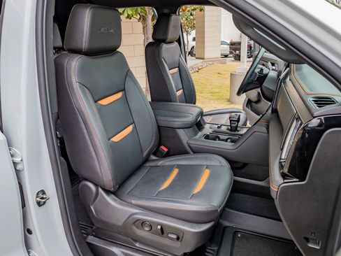 Used 2023 GMC Sierra 1500 AT4 w/ Technology Package image 31