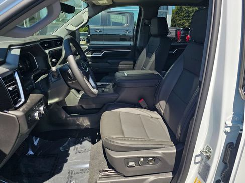 New 2026 GMC Sierra 3500 Denali w/ Denali Reserve Package AWD/4WD image 22