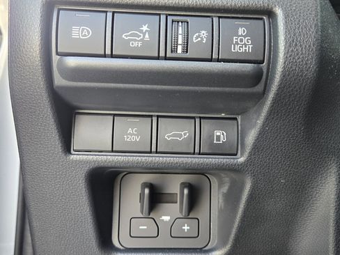 Used 2024 Toyota Land Cruiser image 29