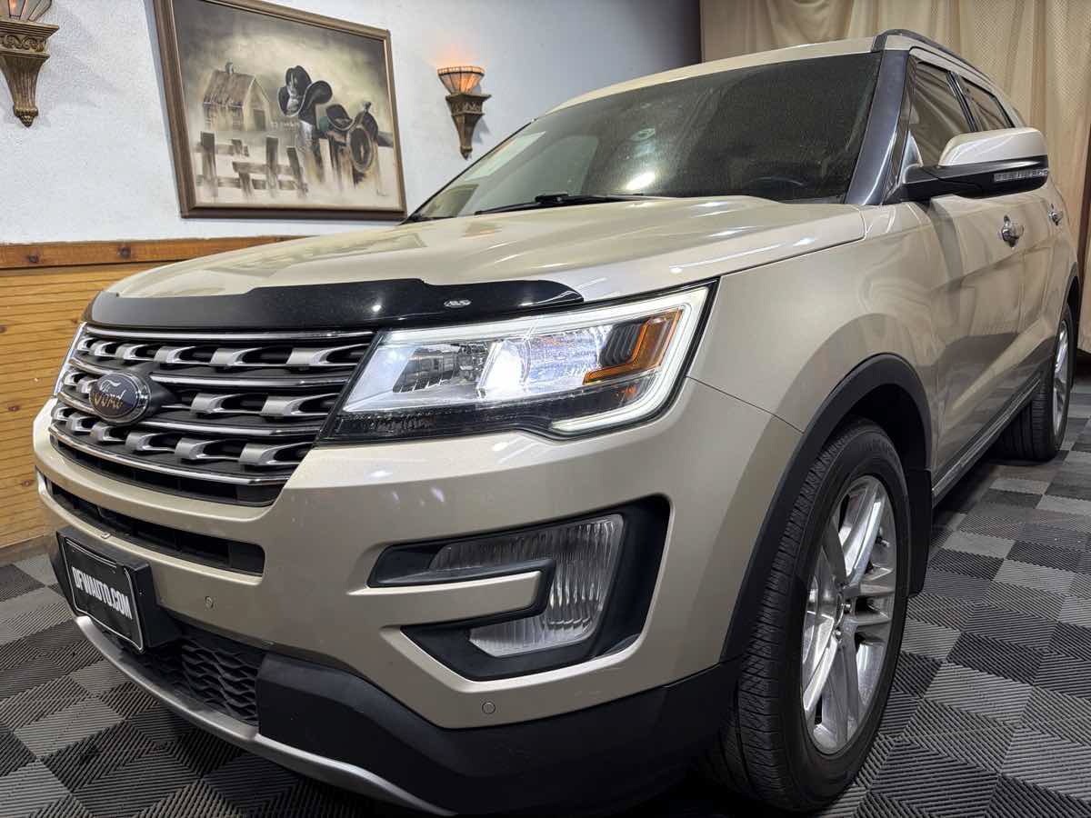 Used 2017 Ford Explorer Limited FWD image 5