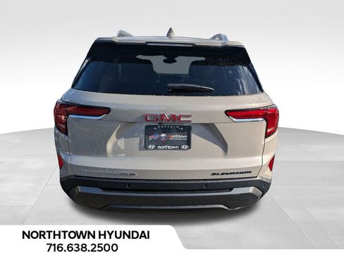 Used 2025 GMC Terrain Elevation w/ Elevation Premium Package image 14