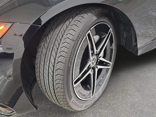 Used 2025 Mercedes-Benz C 300 4MATIC Sedan image 29