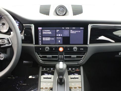 New 2026 Porsche Macan S image 24