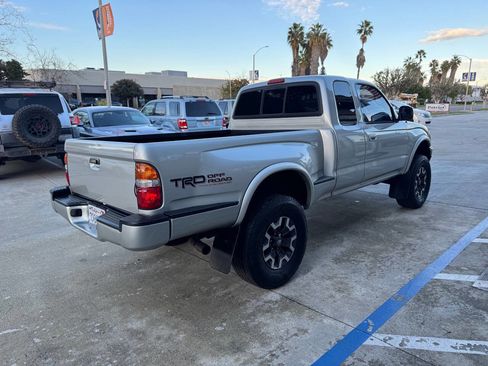 Used 2002 Toyota Tacoma PreRunner image 16