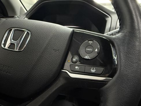 Used 2023 Honda Odyssey Touring image 17