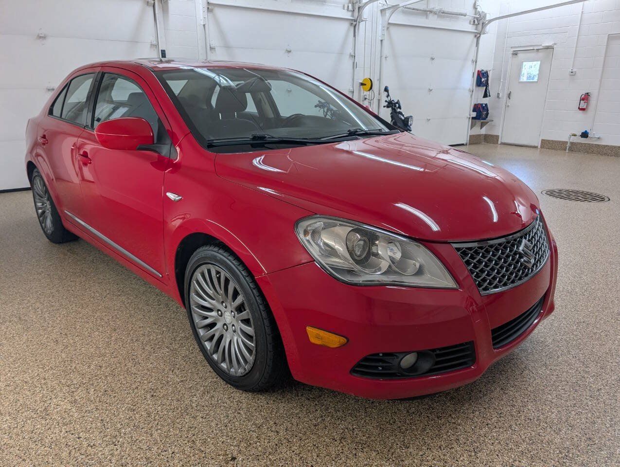 Used 2010 Suzuki Kizashi GTS FWD image 5