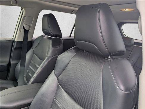 Used 2020 Toyota RAV4 Limited AWD/4WD image 13