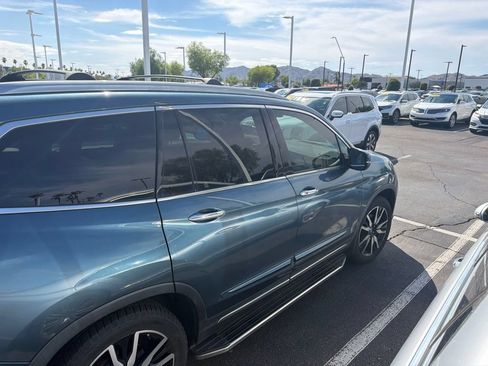 Used 2019 Honda Pilot Touring image 4