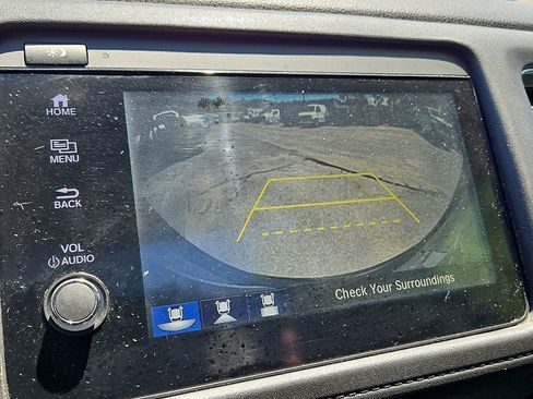 Used 2022 Honda HR-V EX image 19