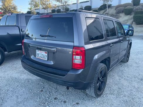 Used 2015 Jeep Patriot Sport w/ Power Value Group AWD/4WD image 5