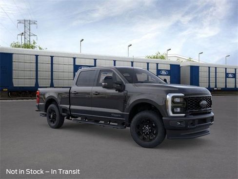 New 2026 Ford F250 Lariat w/ Black Appearance Package image 9