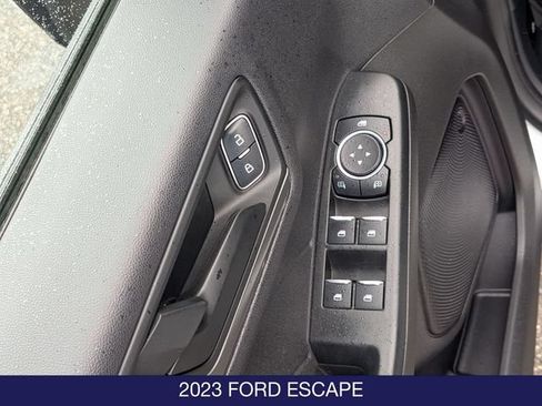 Certified 2023 Ford Escape Active AWD/4WD image 12