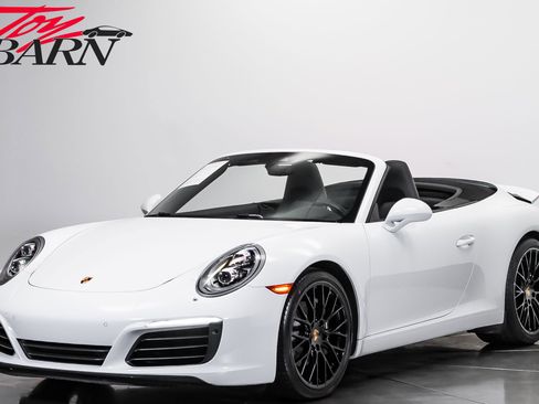 Used 2017 Porsche 911 Carrera RWD image 1