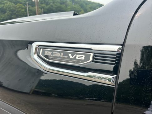 Used 2019 GMC Sierra 1500 SLE w/ SLE Value Package AWD/4WD image 10