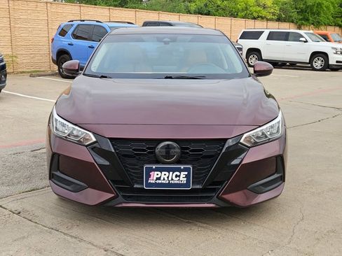 Used 2021 Nissan Sentra SV w/ SV Premium Package image 2