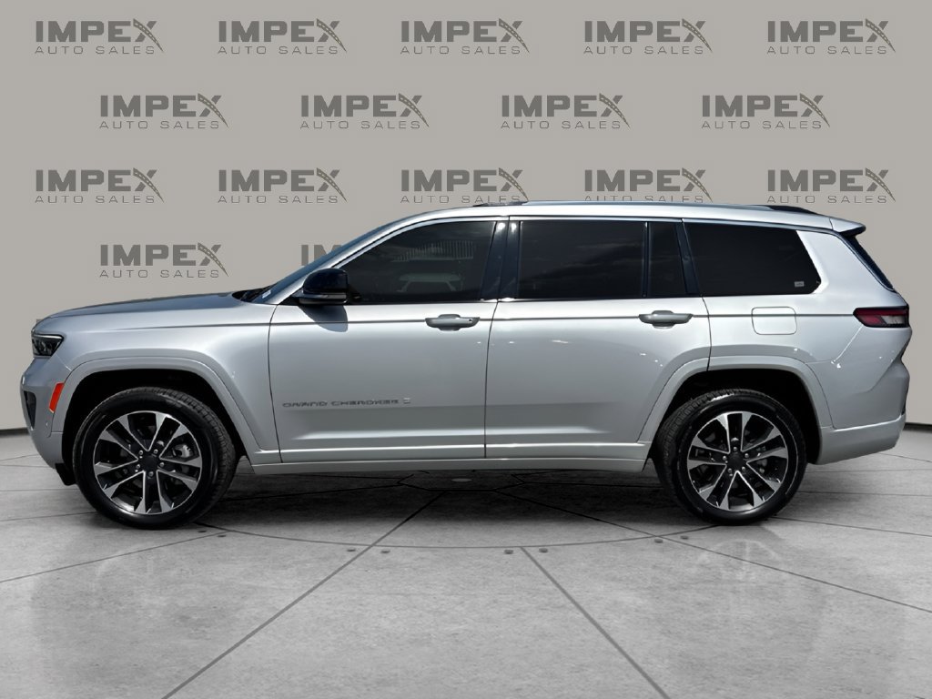 Used 2021 Jeep Grand Cherokee L Overland w/ Luxury Tech Group IV AWD/4WD image 2