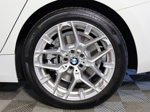 Used 2025 BMW 330i Sedan w/ Premium Package RWD image 16