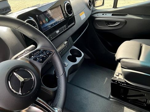 New 2025 Mercedes-Benz Sprinter 3500 image 7