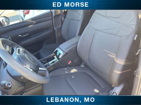 Used 2025 Hyundai Tucson SE image 18