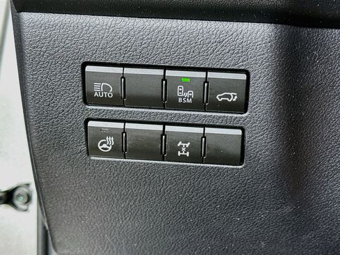 Used 2021 Lexus NX 300 F Sport w/ Accessory Package 2 AWD/4WD image 17