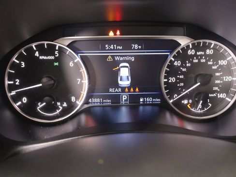 Used 2024 Nissan Altima 2.5 SR image 4