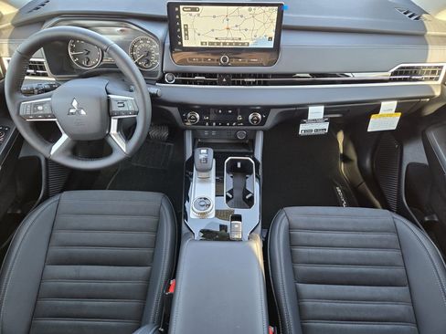 New 2026 Mitsubishi Outlander SE FWD image 20