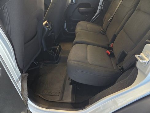 Used 2022 Jeep Wrangler Unlimited Sport image 17