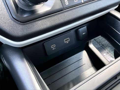 Used 2020 Land Rover Defender 110 HSE image 33