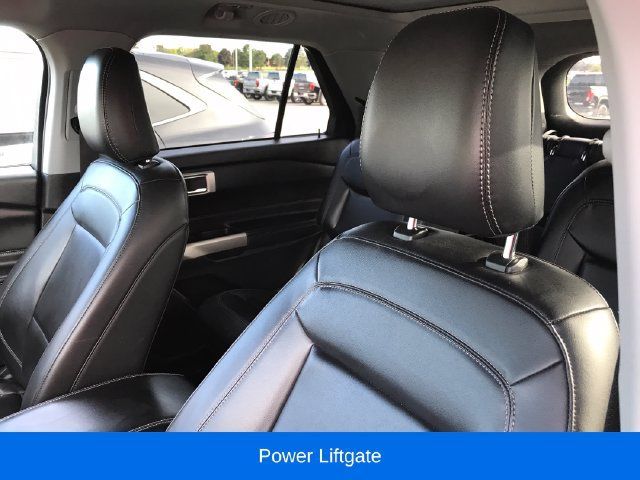 Used 2023 Ford Explorer XLT AWD/4WD image 4