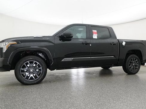 New 2025 Toyota Tundra Platinum AWD/4WD image 4