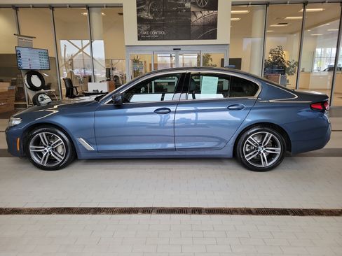 Used 2023 BMW 530i xDrive w/ Premium Package AWD/4WD image 8