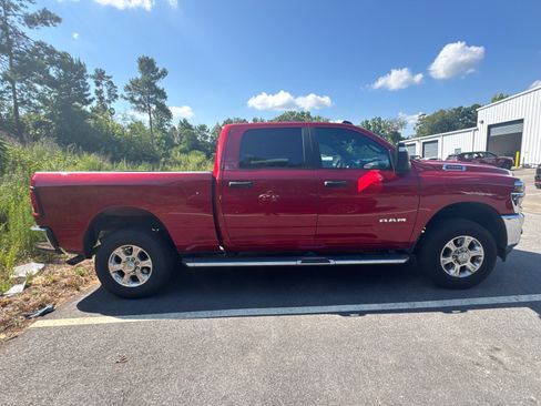 Used 2026 RAM 2500 Big Horn AWD/4WD image 4