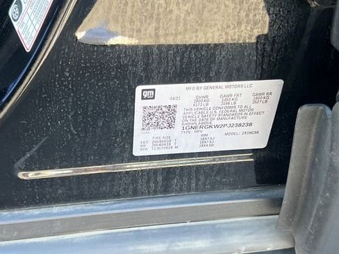 Used 2023 Chevrolet Traverse LT image 41