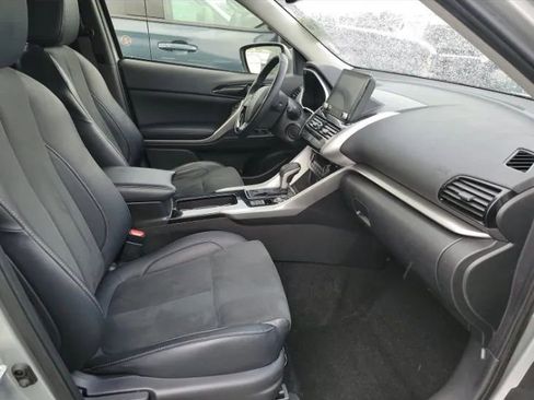 Used 2025 Mitsubishi Eclipse Cross SE image 8