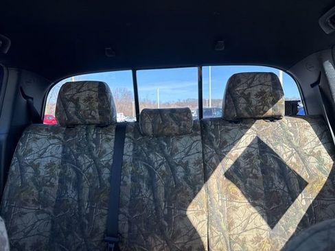 Used 2020 Toyota Tacoma TRD Off-Road image 15