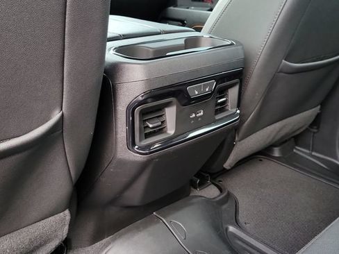 Used 2023 GMC Sierra 1500 AT4 w/ Technology Package AWD/4WD image 21