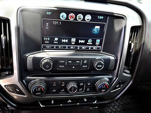 Used 2018 Chevrolet Silverado 1500 LT w/ All Star Edition AWD/4WD image 22