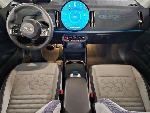 Certified 2025 MINI Cooper Countryman S image 18