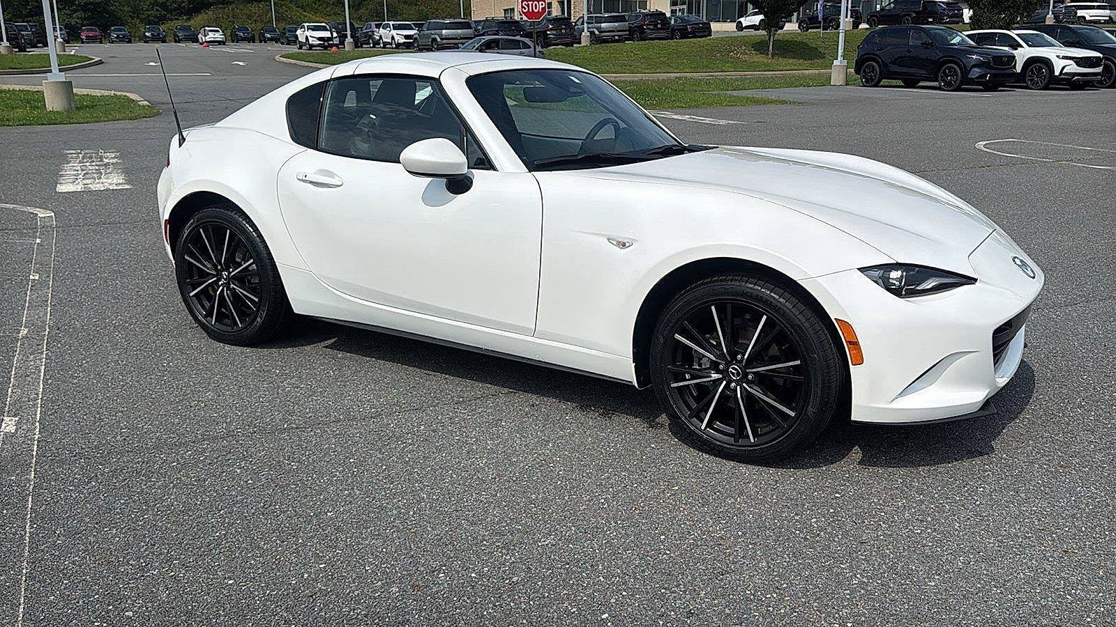 Used 2024 MAZDA MX-5 Miata RF Grand Touring RWD image 2