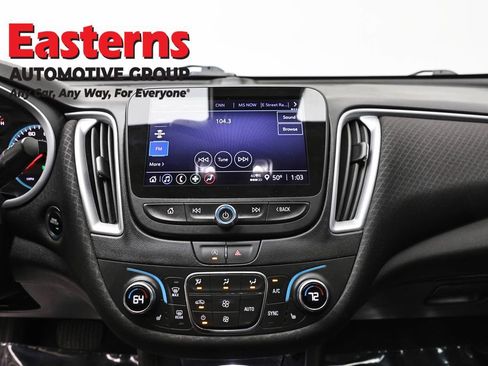 Used 2023 Chevrolet Malibu LT image 12