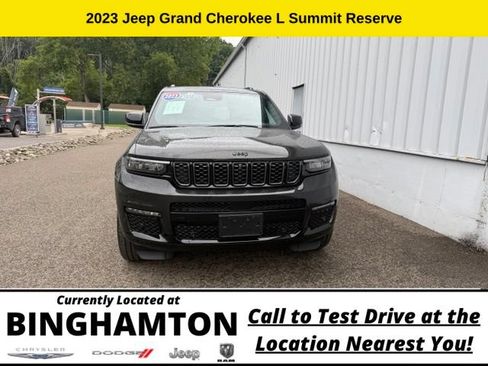 Used 2023 Jeep Grand Cherokee L Summit AWD/4WD image 3