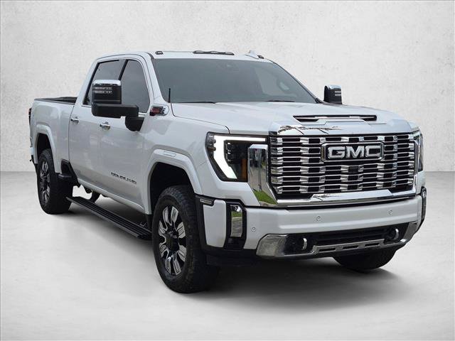 Used 2025 GMC Sierra 2500 Denali w/ Denali Reserve Package AWD/4WD image 3