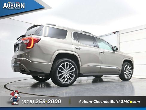 Used 2023 GMC Acadia Denali w/ Denali Technology Package AWD/4WD image 26