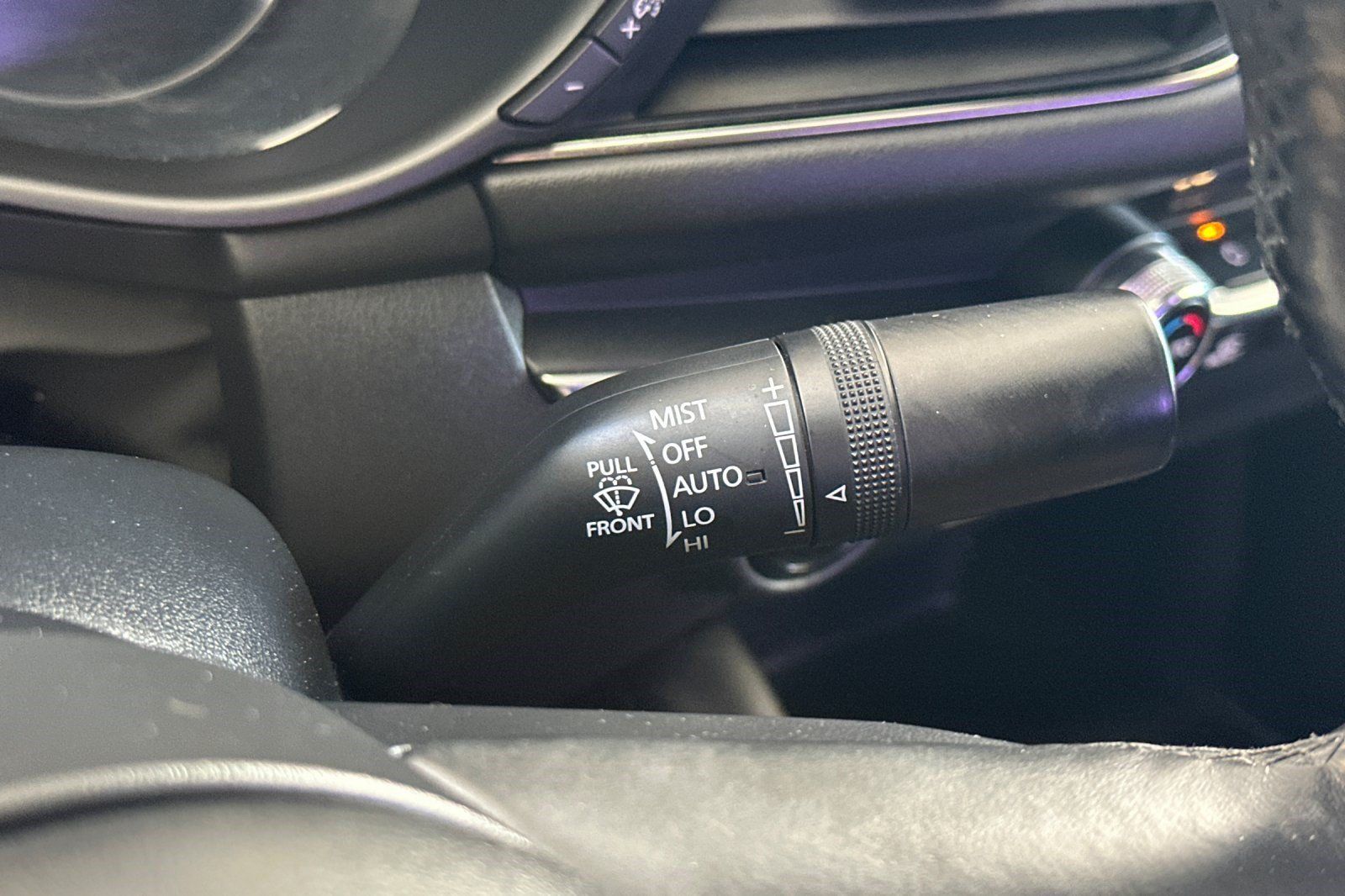 Used 2021 MAZDA MAZDA3 s FWD image 32
