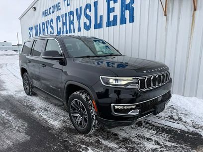 Used 2022 Jeep Wagoneer Series III w/ Rear Seat Video Group 1